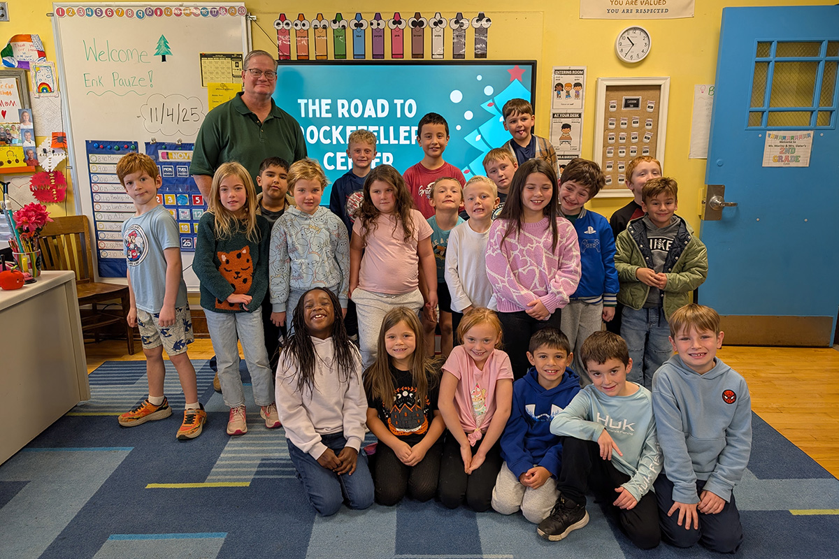 Rockefeller Center Head Gardener with Mrs. Slater's class at Genet Elementary School
